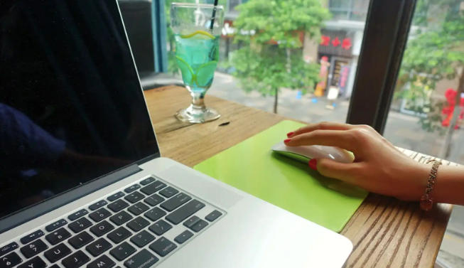 为什么微信公众号低阅读量、低粉丝量反而更容易变现