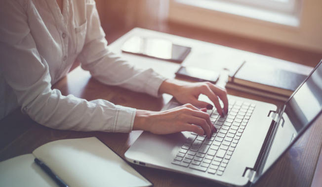 年轻人如何在小红书挖到第一桶金