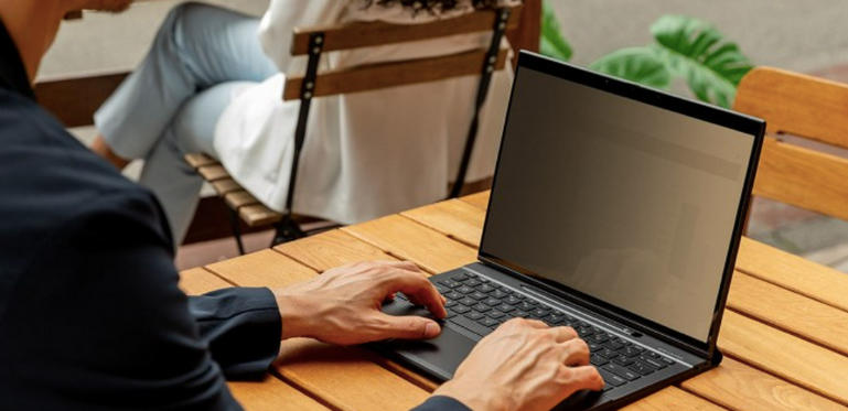 小红书店铺永久被封，我告诉自己不要在春天里死去